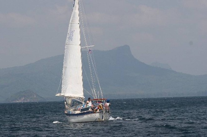Estrela departing Koh Dam in Thailand © Doug and Kyle Hopkins